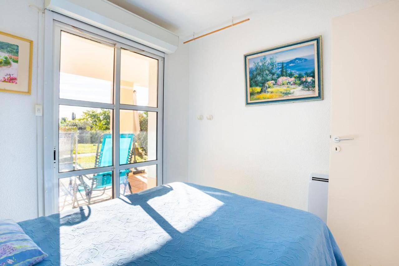Cozy Apartment In Agay With Stunning Views Saint-Raphael  Exterior photo